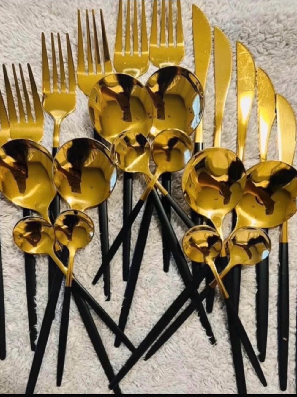 Stainless steel silverware set 24 pieces